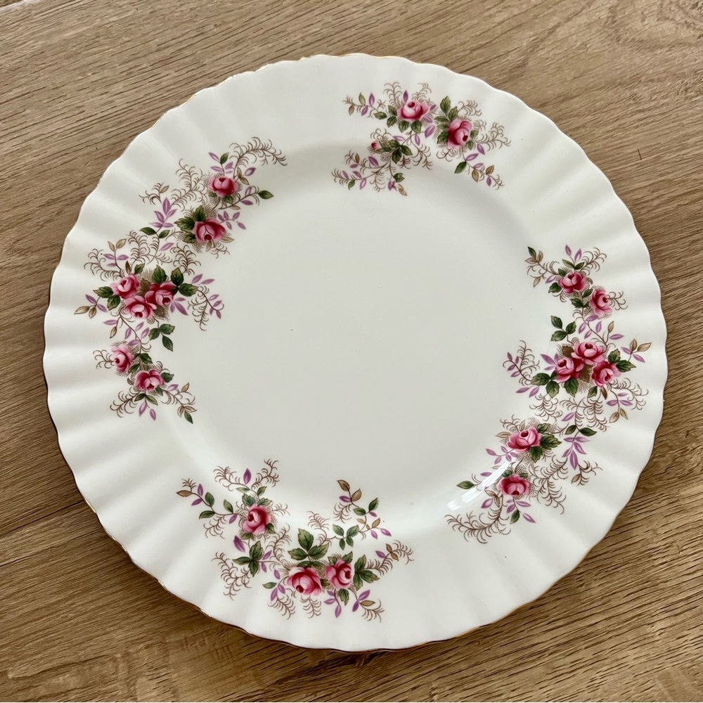 Royal Albert Lavender Rose Plate 6‎ 1/4" Bone China England